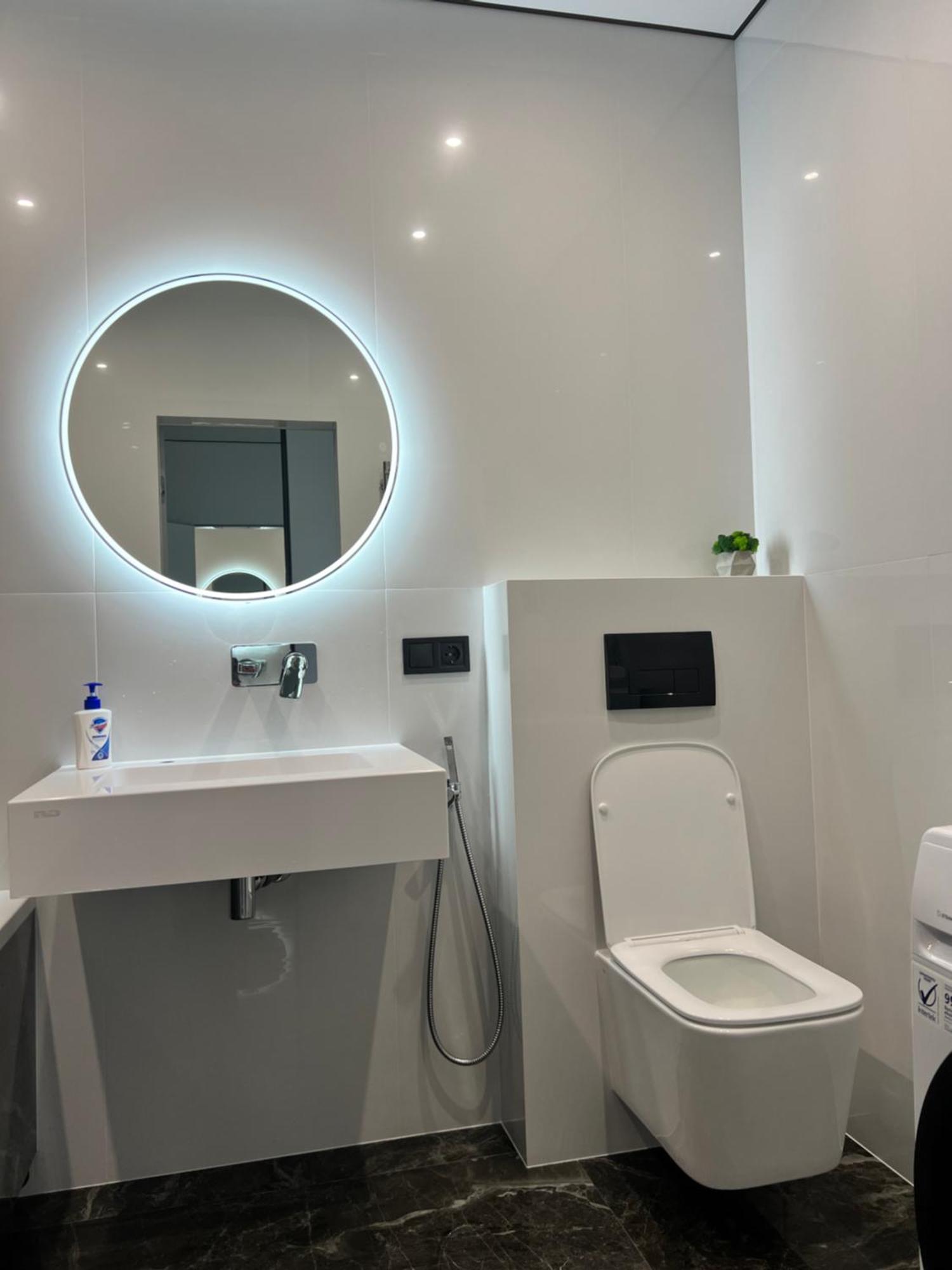 Люкс Апартаменти В Жкарена Та Жк Great House Rivne Esterno foto