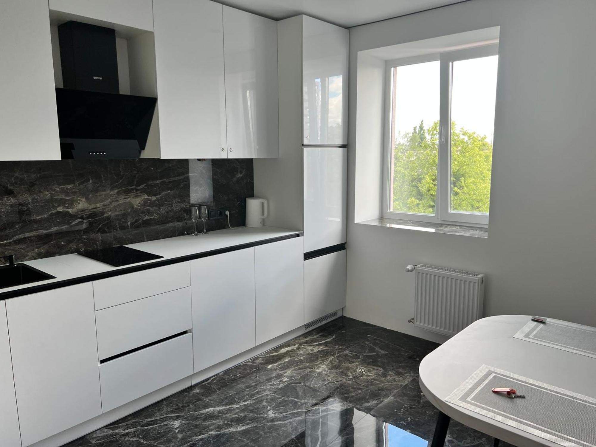 Люкс Апартаменти В Жкарена Та Жк Great House Rivne Esterno foto